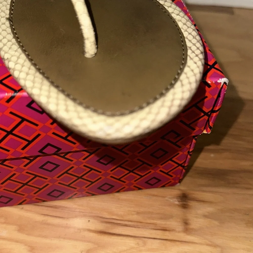 Tory Burch Miller Snake Skin Cream leather slides. Size 8 like new with box. - Picture 4 of 5